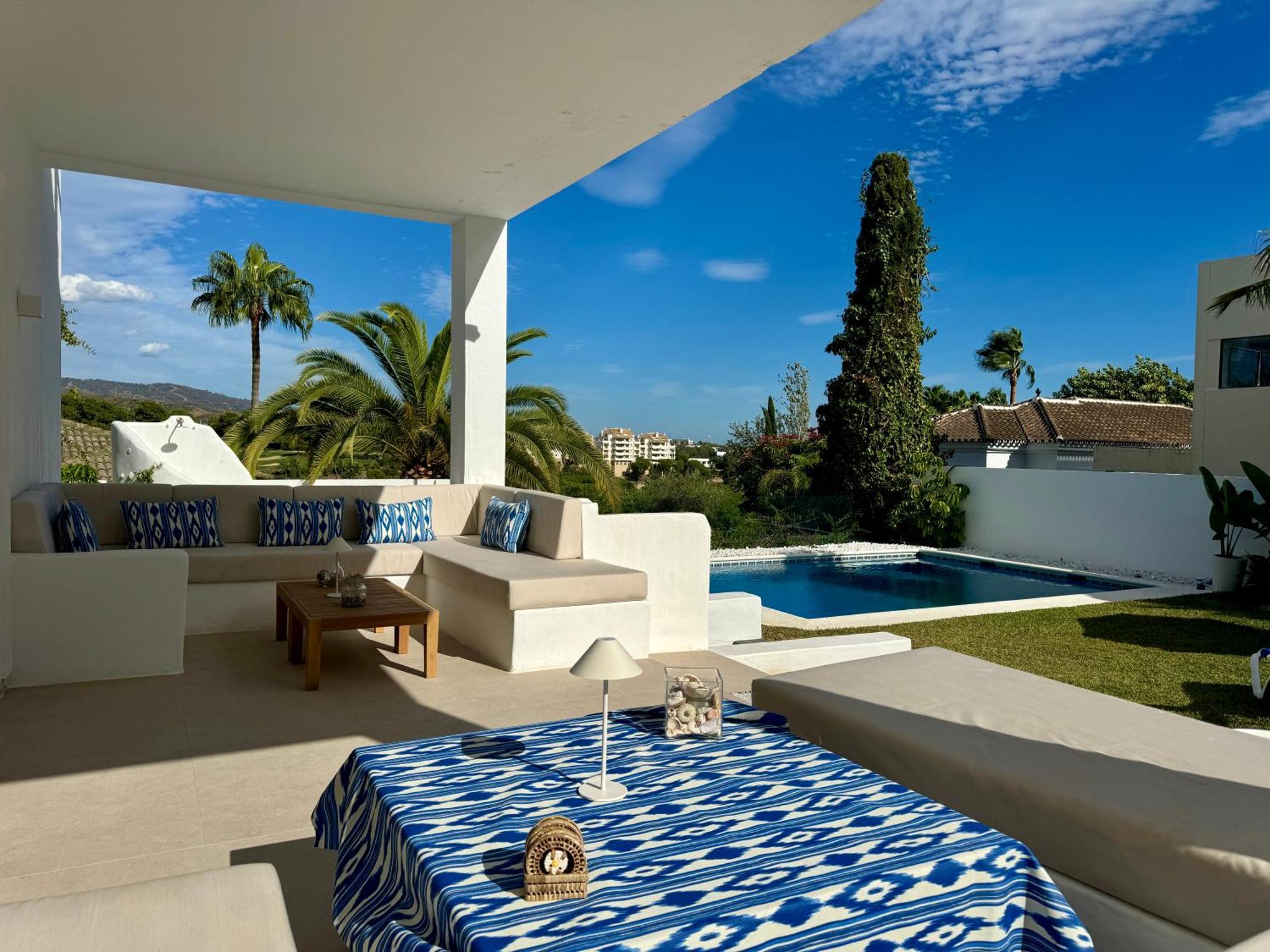 Aurora Boutique House - Only Adults Panzió Marbella Kültér fotó
