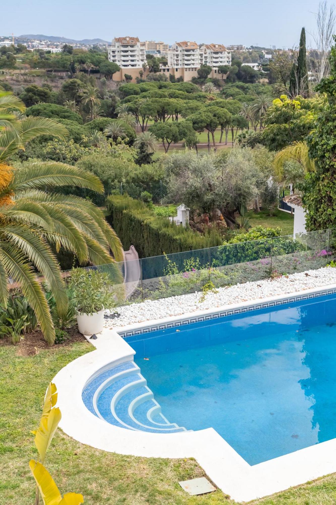Aurora Boutique House - Only Adults Panzió Marbella Kültér fotó